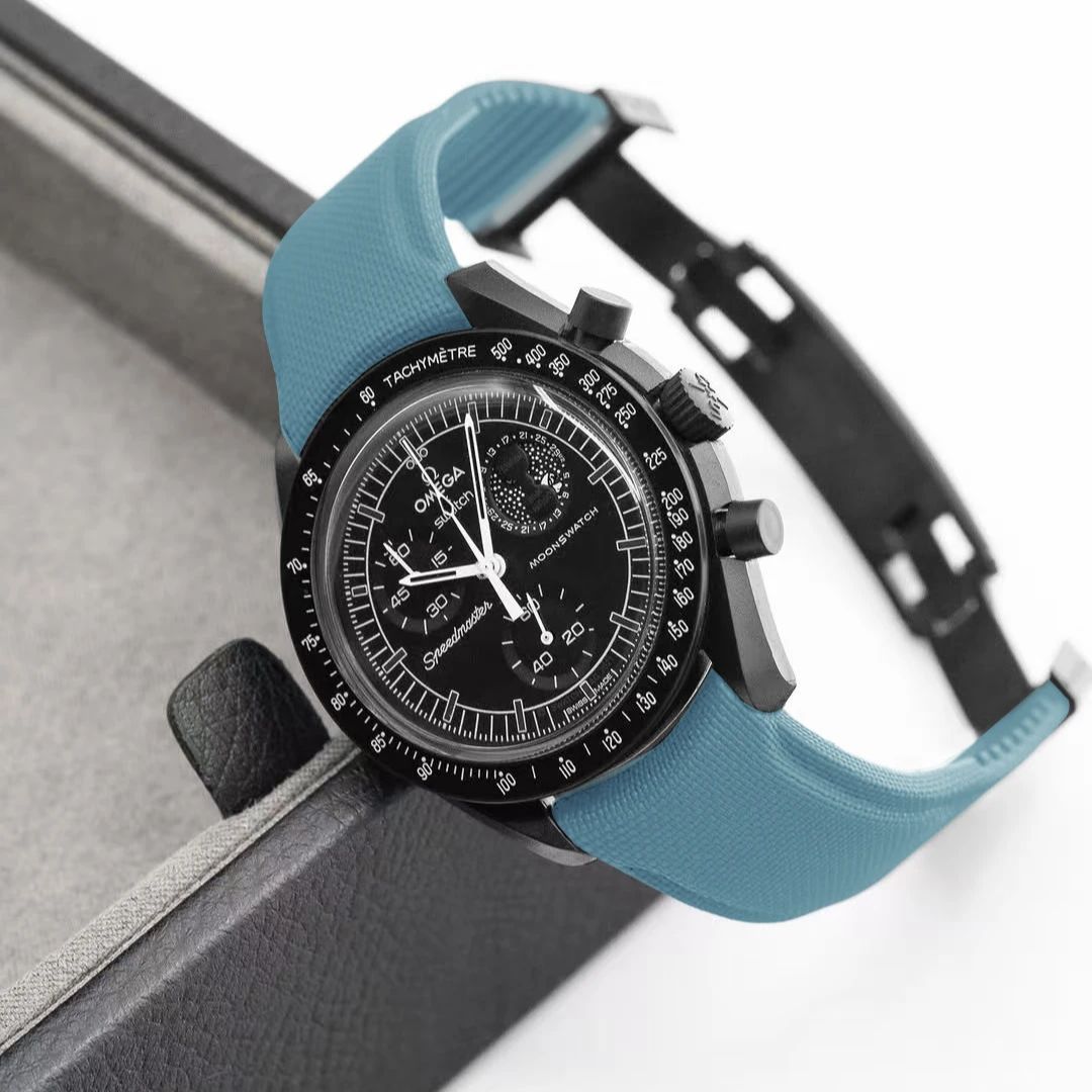 حزام ساعة عالمي منحنى الأطراف  - مراجعة Omega Watch Speedmaster وسعره