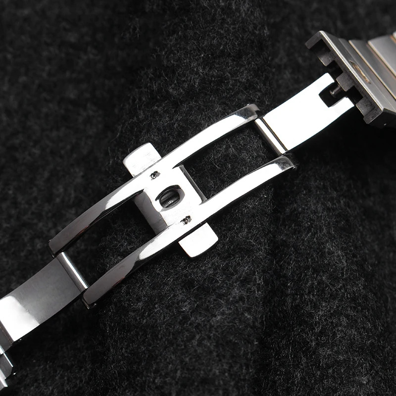 سوار من الفولاذ المقاوم للصدأ  - مراجعة Omega Watch Constellation وسعره